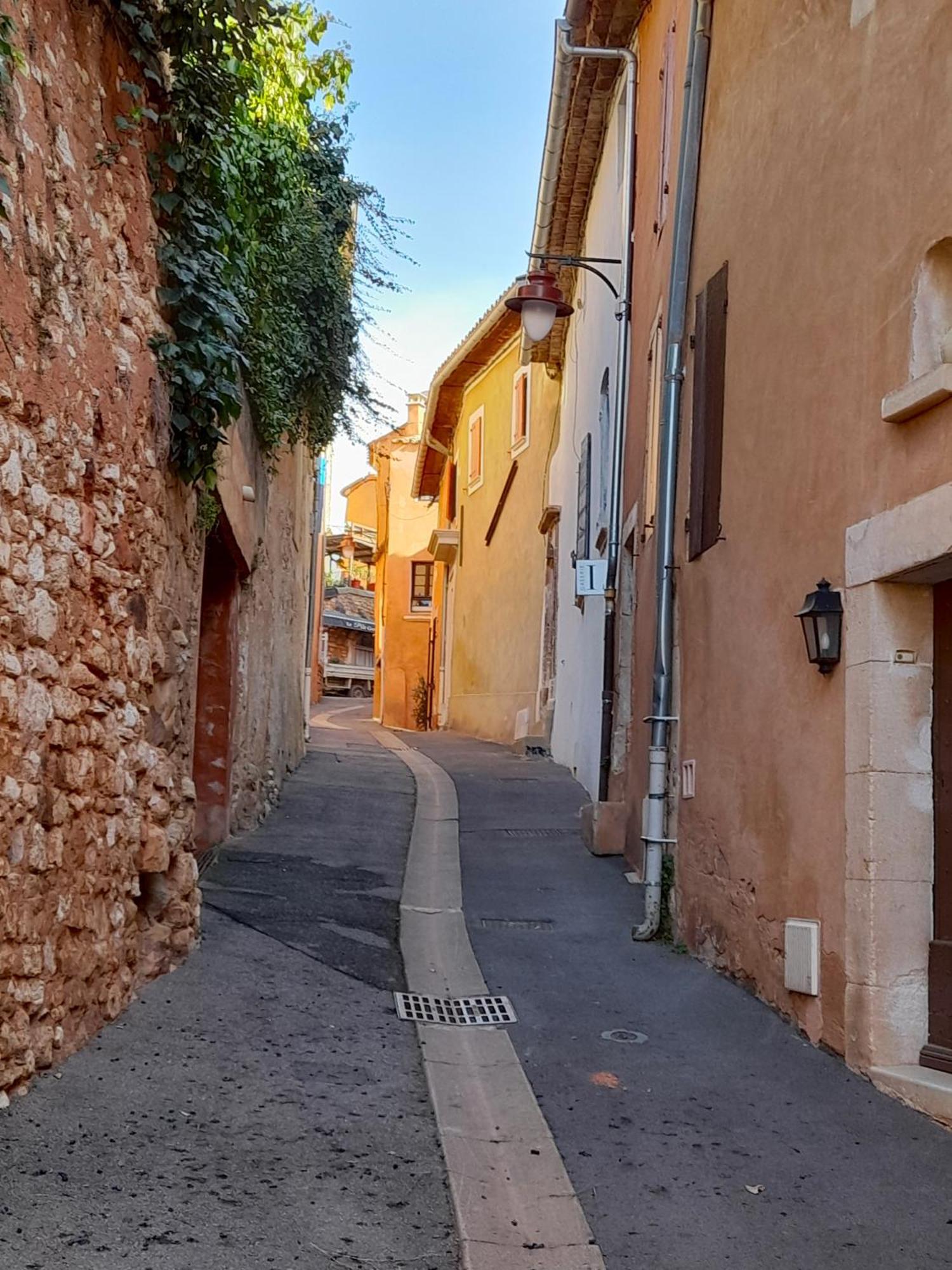 L'Atelier Au Coeur Du Village Roussillon en Isere Extérieur photo